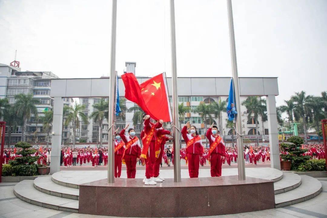 蓝牙断开后才发现手机丢了,民警帮小伙寻回